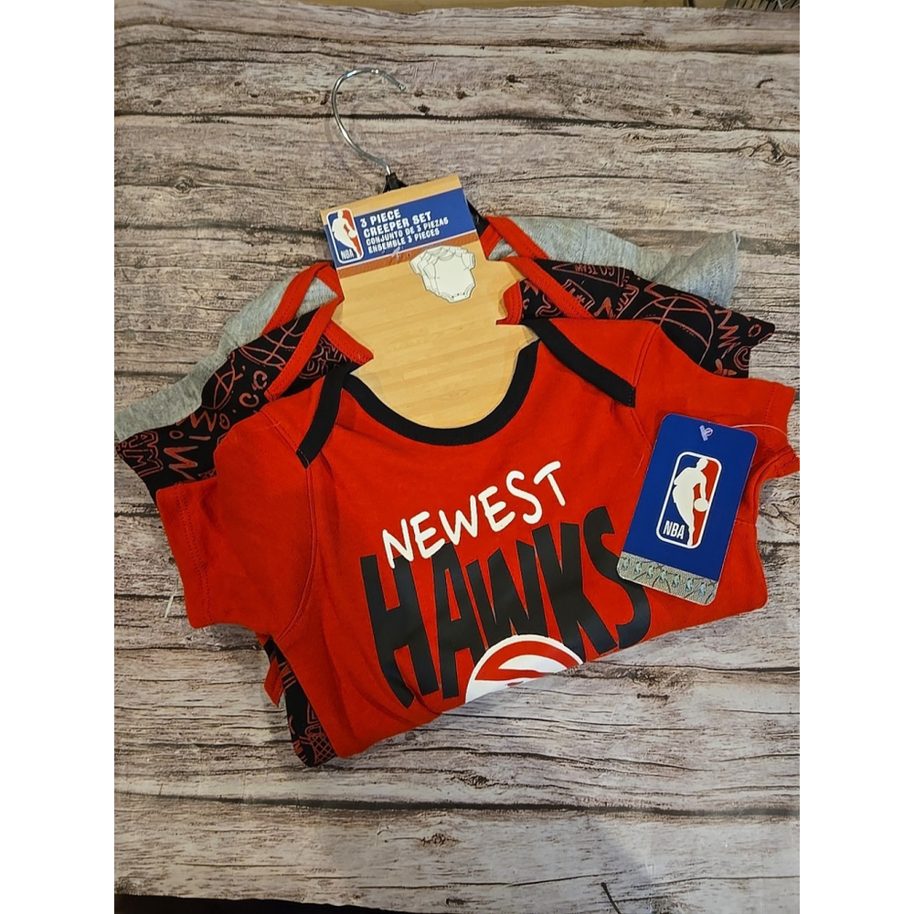 Atlanta Hawks 3 Piece Creeper Set Sz 18M NWT (230)